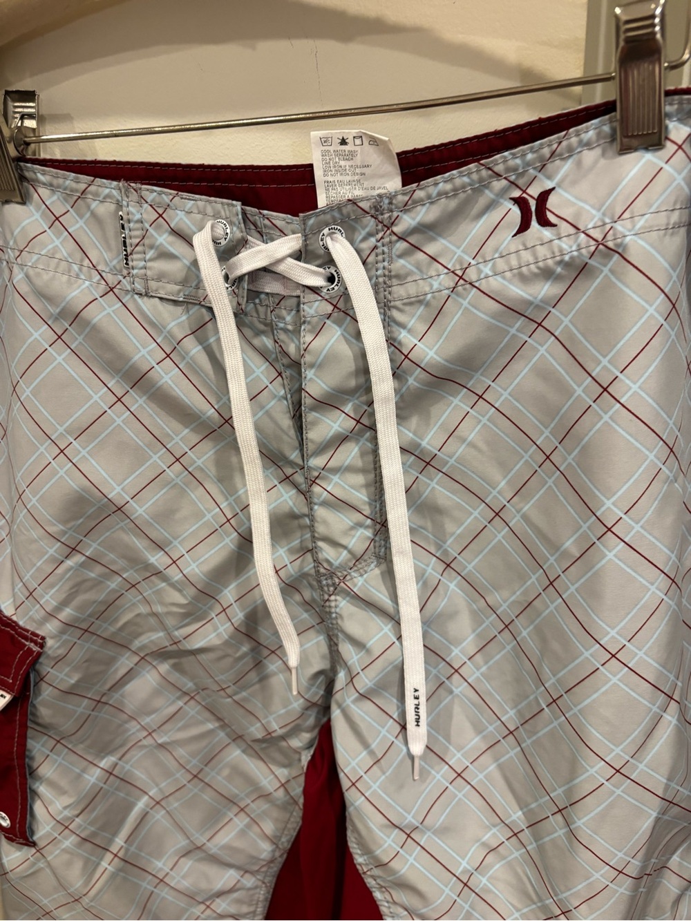 Hurley Men's Light Gray Plaid Hybrid Shorts with Maroon Trim